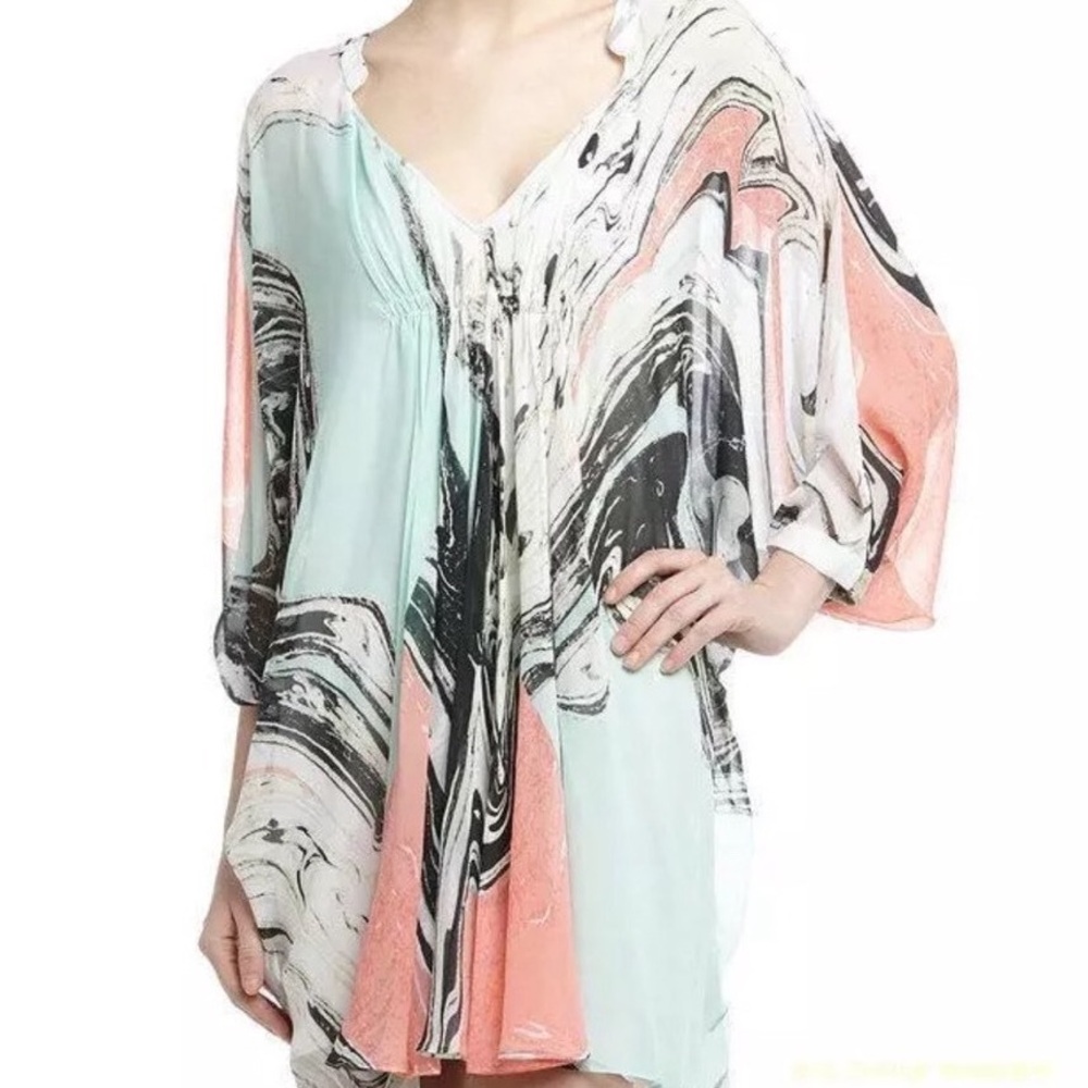 Diane Von Furstenberg Elegant Cream Dress